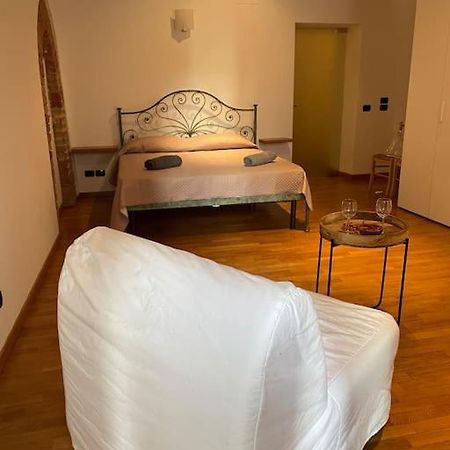 Il Grappolo D'Alba Apartment Luaran gambar