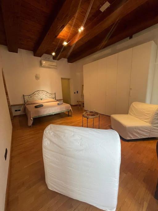 Il Grappolo D'Alba Apartment Luaran gambar